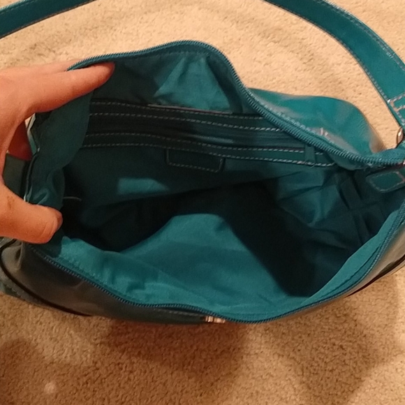 Teal medallion shoulder bag - Picture 9 of 11